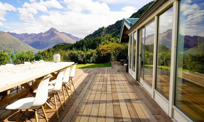 Sunshine Bay House | Ora° Retreat Fern Room Cozy Nature Retreat