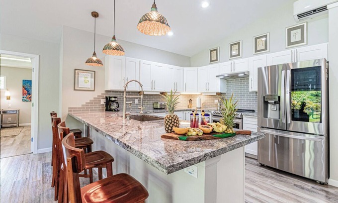 Orchidlands Estates House | Orchid Isle Pool Paradise- Private Hawaiian Estate w/Pool and Air Conditioning!