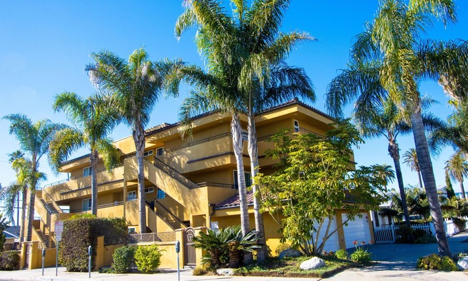 Townsite Condo | Oside Beach condo. Steps from beach. All the toys you could need!