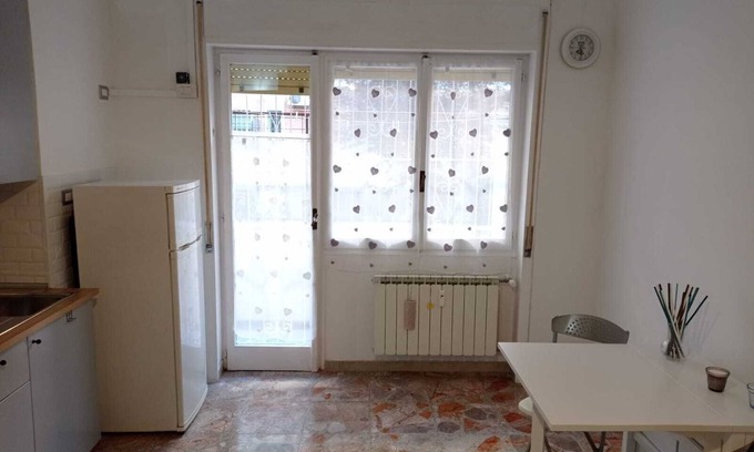 Quartiere XXXIV Lido di Ostia Levante Apartment | Ostia Beach Crypto House