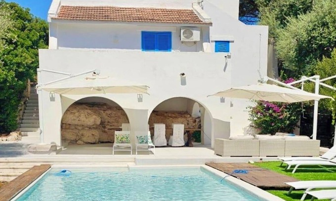 Rosa Marina Villa | Ostuni Beachfront Villa with Pool & Private Parking, Luxury Holidays
