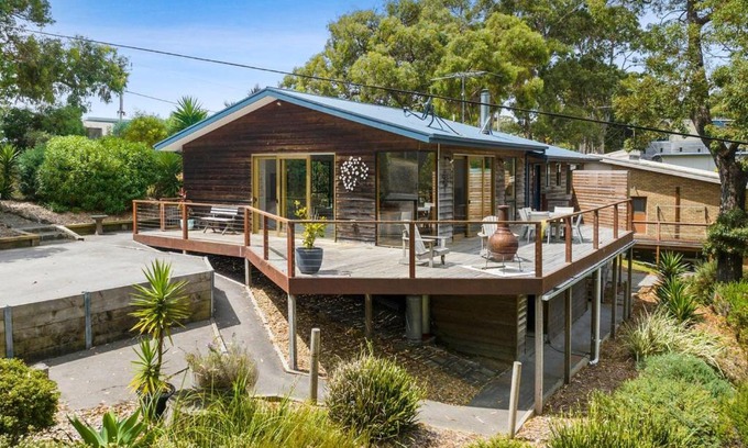 Lorne House | Otway Rest