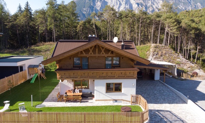 Sautens Ski Chalet | Ötztal- Sennerhäusl - Luxurious dream vacation home in the Ötztal at the forefront