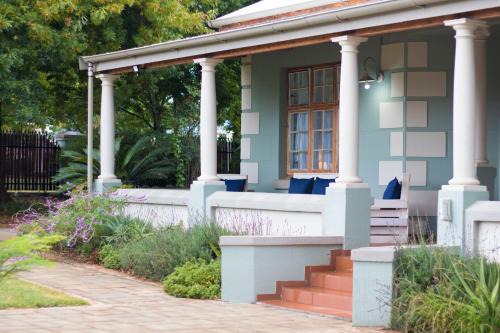 Lydenburg House | Oude Post Guesthouse and Cottage - The Old Postmaster's House