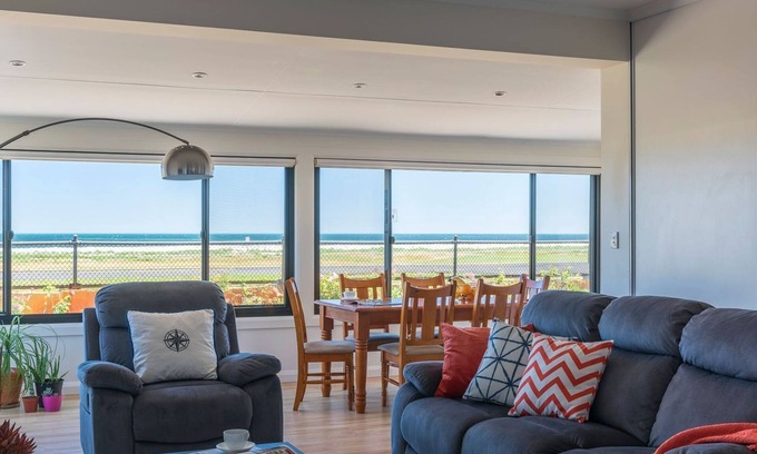 Lacepede House | Our Destination is 9