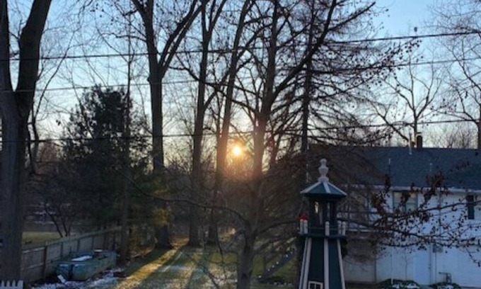 Vermilion House | OUR RIVERSIDE RETREAT W/PRIVATE HOT TUB - OPEN YEAR ROUND