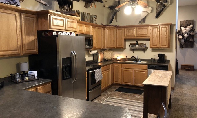 Pierre House | Outdoorsman Paradise- 1/2 mile from Lake Oahe
