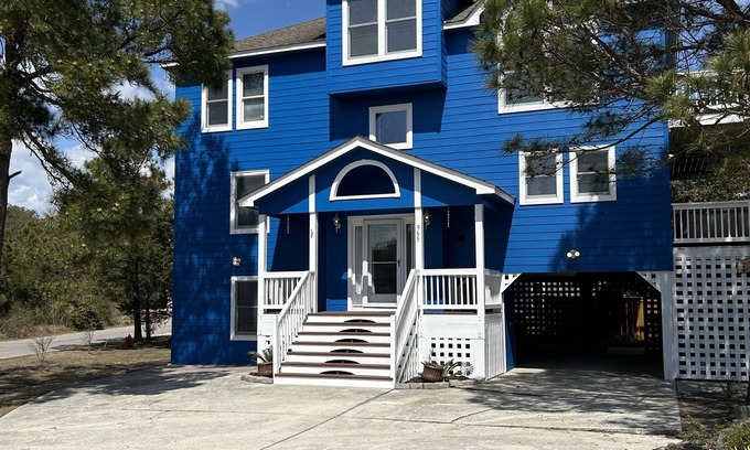 Whalehead Beach House | Outer Banks Family-sized Vacation Home 10-minute Walk from the Beach.