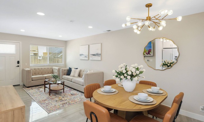 Mesa Verde House | Outstanding 2beds/2baths Home Close to Pier/Beach