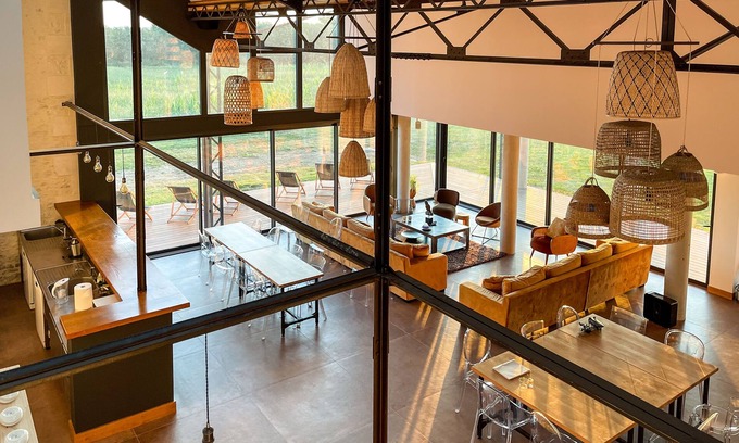 Reaux House | OUTSTANDING GITE - 500 m2 - 12 BEDROOMS - SLEEPS 27