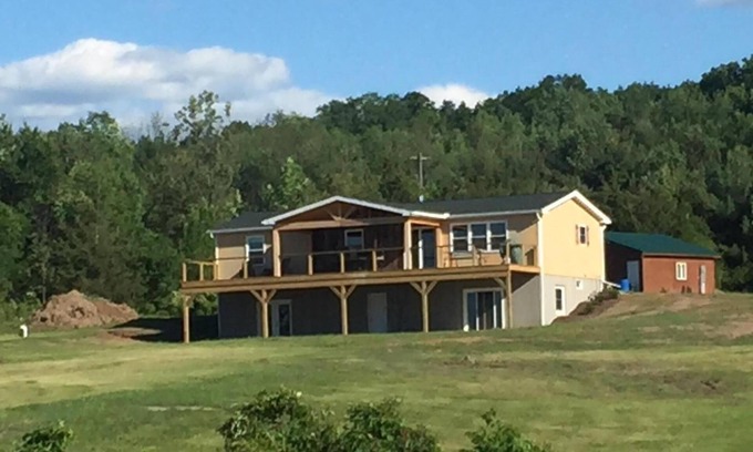 Hammondsport House | Overlook at Splitrock-your home away from home!