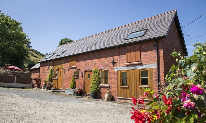 Llangollen Cottage | Owl Cottage