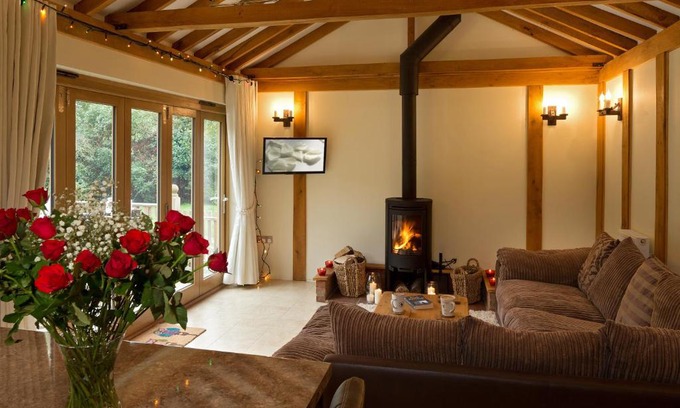 Stoke Ash House | Owl's Hoot