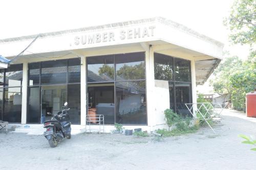 Gresik Hotel | OYO 93159 Homestay Sehat