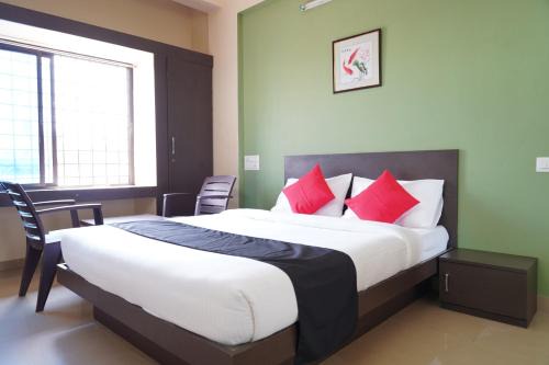 Kyathsandra Hotel | OYO Chinthu Comforts