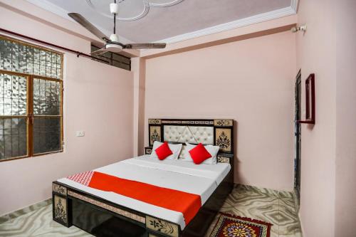 Kanpur Hotel | OYO Flagship Lucky Hotel