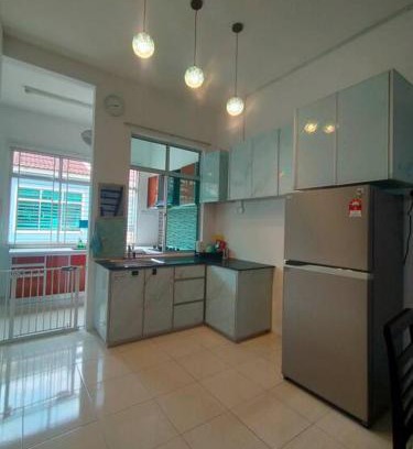 Kulim House | Pa&Ma HomeStay Kulim II 3R2B fully aircond wifi netflix