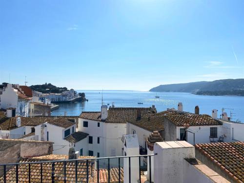 Cadaques Apartment | PALAU - Gran casa de pueblo con fantásticas vistas al mar
