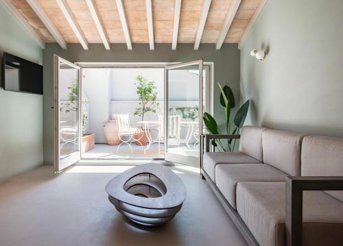 San Vincenzo Apartment | Palazzo Degli Archi