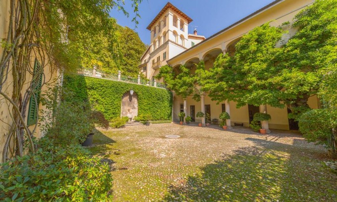 Castello Cabiaglio Bed & Breakfast | Palazzo Ronchelli