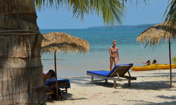Koh Rong Hotel | Palm Beach Bungalow Resort