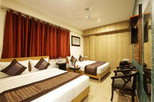 Mahipalpur Bed & Breakfast | Palm Emerald Near New Delhi International Airport
