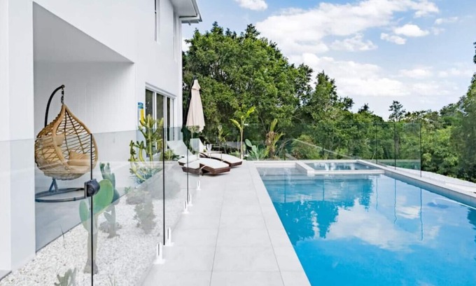 Brookfield House | Palm Springs Luxury Hilltop Resort-Style Villa