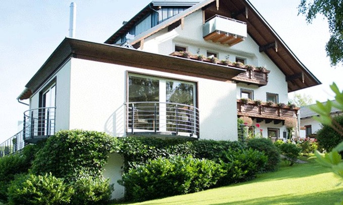 Tiefgraben Apartment | Panorama room with conservatory - Pension Irlingerhof *