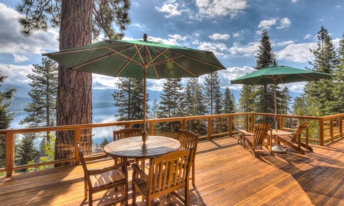 Crystal Bay House | Panoramic lake view in Crystal Bay