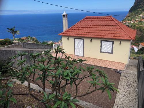 Faial House | Panoramic Ocean View House