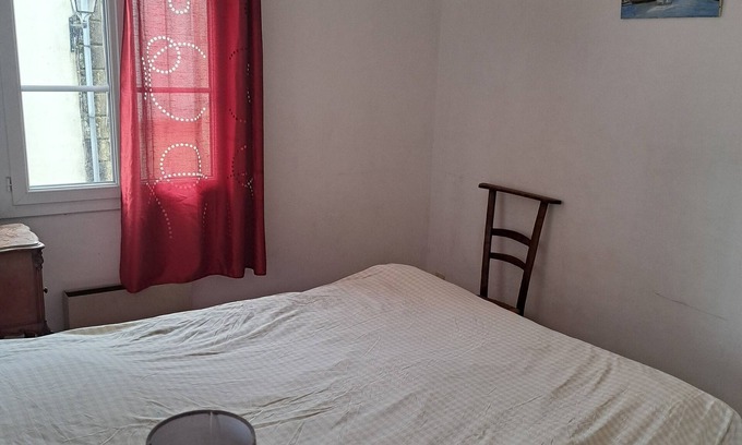 Saintes Apartment | Panoramic view accommodation