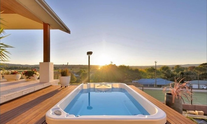 Kelso House | Panoramic Views Over Bathurst