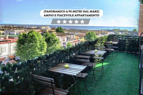 Pinetamare Apartment | [Panoramico e a 90 metri dal mare]