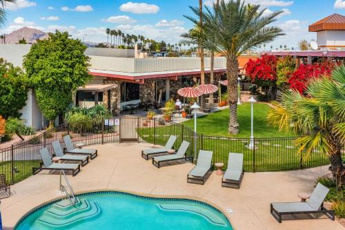 South Scottsdale Hotel | Papago Scottsdale by Reside, Trademark Collection by Wyndham