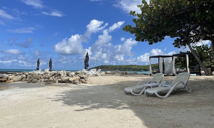 Dickenson Bay Condo | Paradise beach front condo with stunning views. (Flexible cancellations)