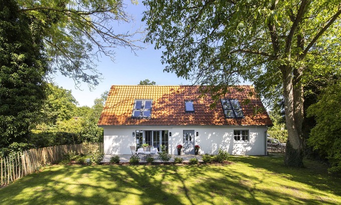 Stocksee House | Paradise for the little family right on the lake