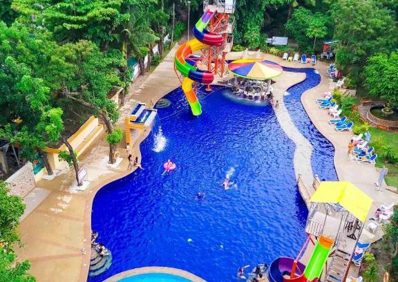 Boracay Island Hotel | Paradise Garden Hotel and Convention Center Boracay Powered by ASTON