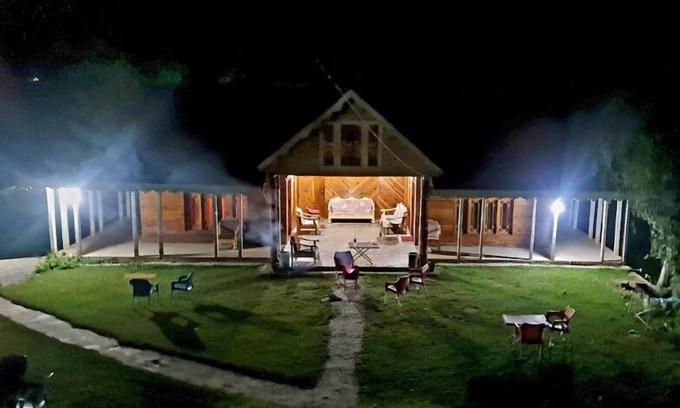Sandspit Hotel | Paradise Hotel & Hillside Cottage Shogra