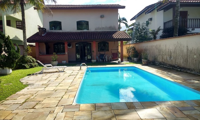 Bertioga Condo | Paradise house in Bertioga with pool