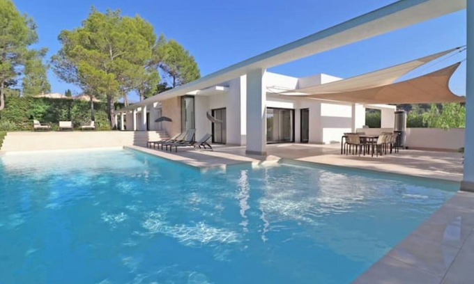 Mouans-Sartoux Villa | Paradise in Valbonne, Jacuzzi, huge pool