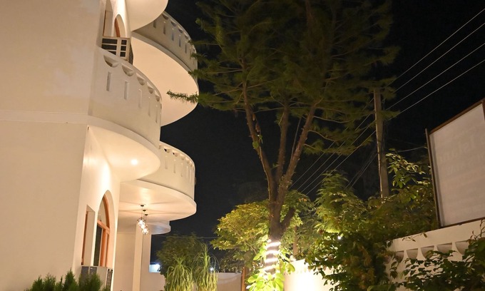 Amritsar Bed & Breakfast | Paradise Island