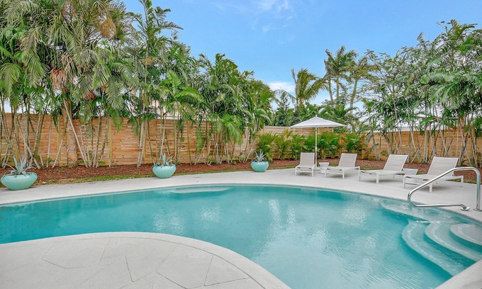 Boynton Beach House | Paradise under the Palms - Newly Updated Private Heated Pool