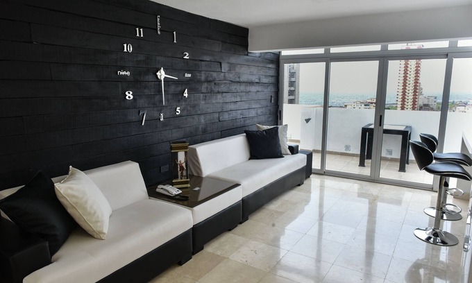 El Vedado Apartment | Paraiso Bajo el Cielo