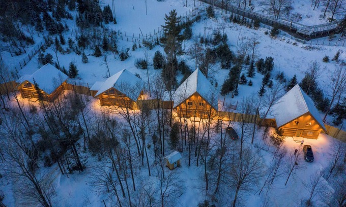 Notre-Dame-de-Bonsecours Cabin | Parc Omega