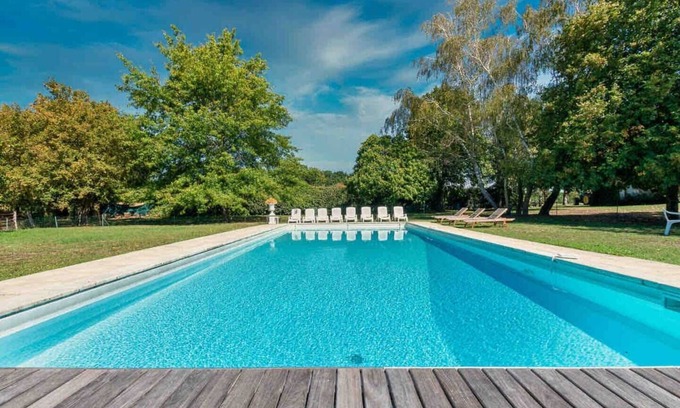 Conflans-sur-Loing House | Parenthèse 30 sleeps Piscine two Gîtes 15 sleeps