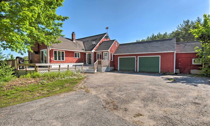 Parsonsfield House | Parsonsfield Vacation Rental Near Skiing & Lakes!