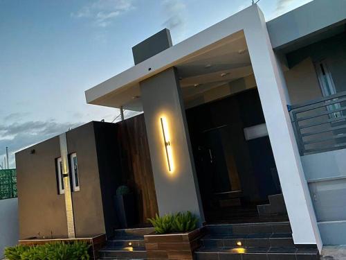 Borinquen Apartment | Pasavento - Modern Black Suite