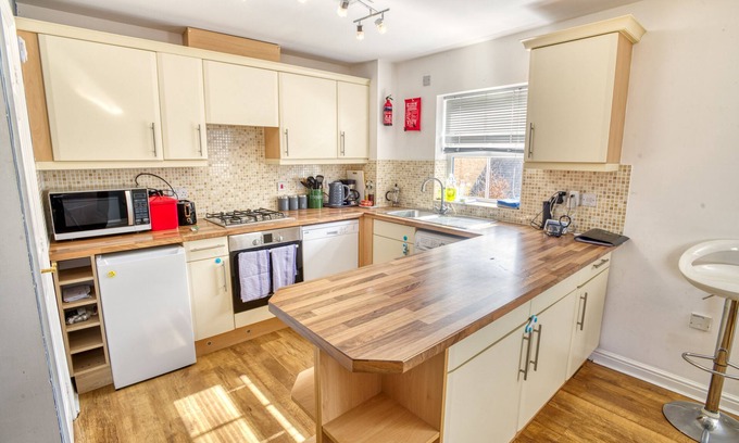 Aubourn Apartment | Pass the Keys | Well equipped apartment near A46