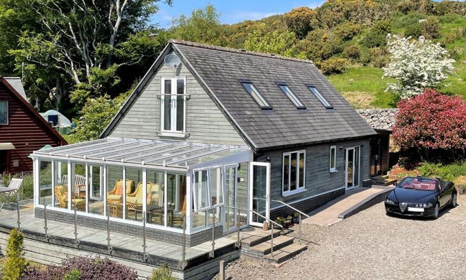 Rockcliffe House | Pass the Keys Beautiful 2BR House With Outstanding Views