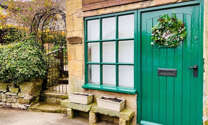 Youlgreave House | Pass the Keys | Dene Cottage - Perfect Location for 8 & Pets